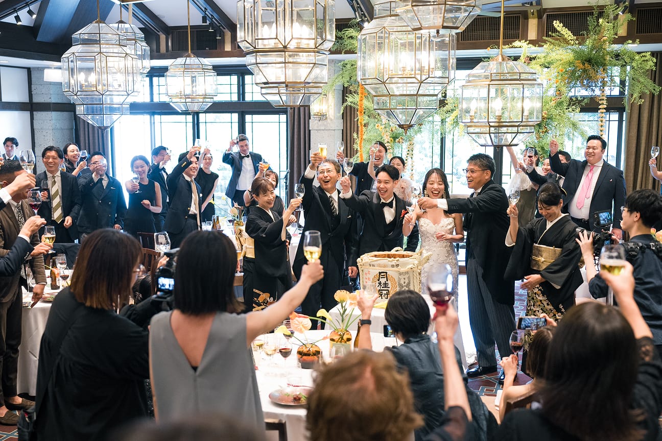 いそがしすぎて、結婚式なんて無理。